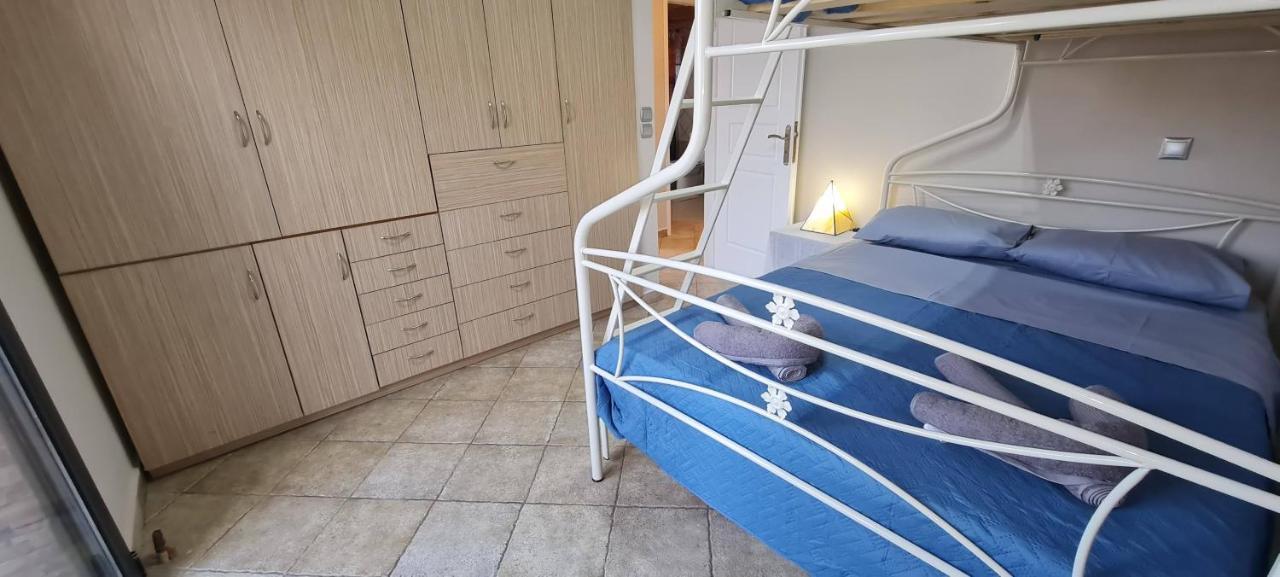 'the Seagull' Traditional Apartment *